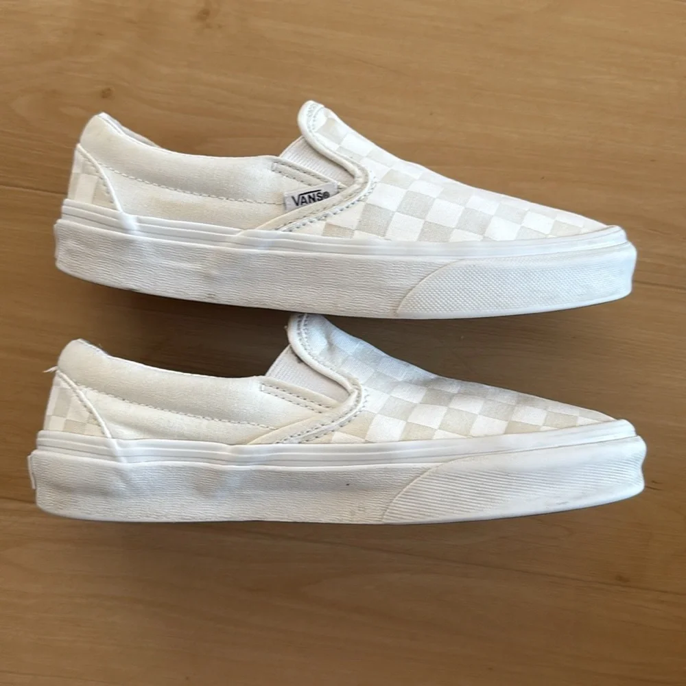 VANS CLASSIC CHECKERBOARD SLIP ON CANVAS SKATE SHOE CREAM WHITE SIZE M:5 W:6.5